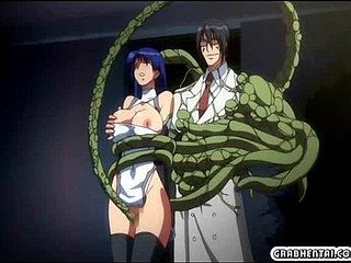 Rondborstige hentai gevangen en geboord door harige anime tentakels
