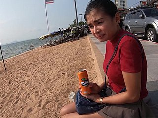 Inferior Thai Teen Boob Lady-love en un hotel