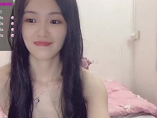Asian Yammy Teen Webcam Coitus Show