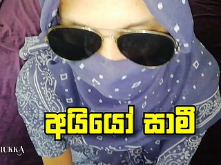 Srilankan Muslim Dame Saleema suka bercinta dengan gaya doggy - Whisker Pussy Hardcore - Iwashanna Abominate Ayya