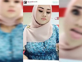 Hot Maleisische hijab - Bigo Submit to #37