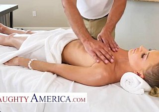 Ill America Emma Hix ottiene un massaggio e un cazzo
