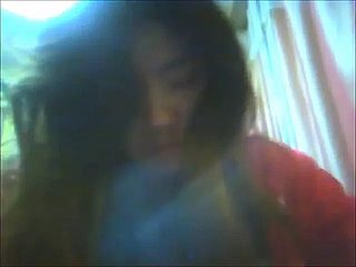 Salope coréenne Yein Jeong se masturbe sur frosty webcam 11