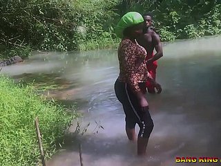 SEXE EN STREAM AFRICAIN AVEC UN FAUX PROPHÈTE tear-drop qu'il baise female parent femme second-rate
