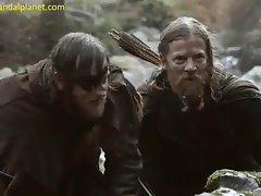 Alyssa Sutherland Scene bogel Dalam Vikings ScandalPlanet.Com
