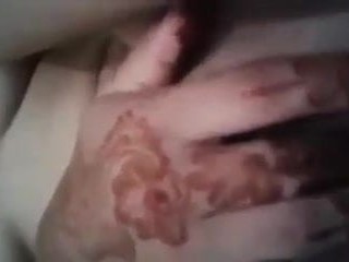 Arabian marokkanisches Henna Screed mit ihrer Muschi