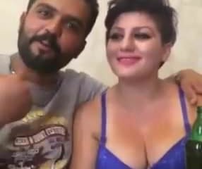 IRAN Cute Spread out Prostitute Beber Antes Sexo MA
